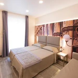 Sempione 3*, Milano Italia